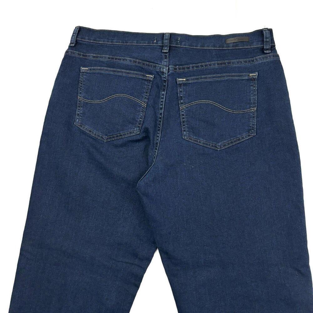 Lee‎ Relaxed Fit Straight Leg Women's size 16 Dark Wash Blue Denim Jeans - Picture 4 of 4